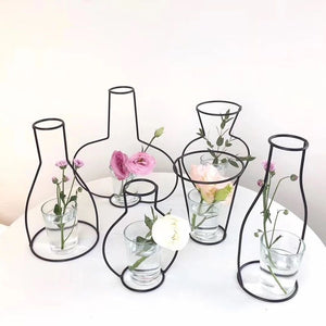 Retro Iron Line Table Flowers Vases