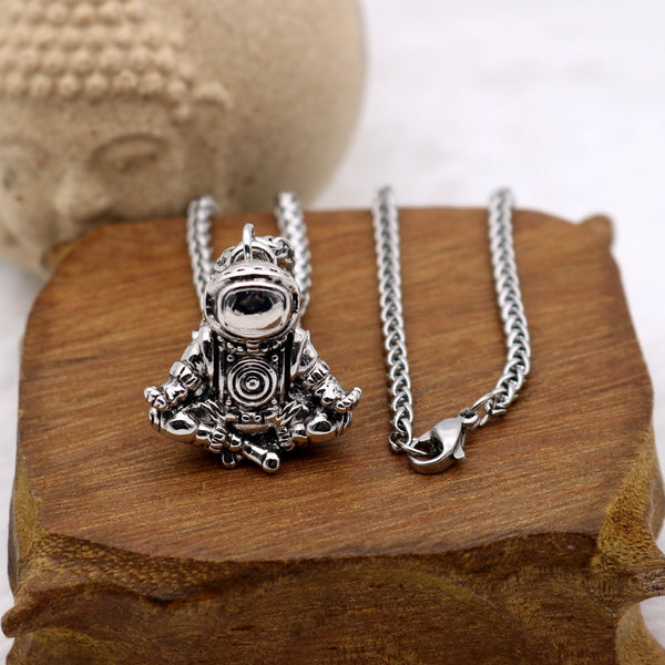 Wholesale stainless steel spaceman jewelry pendant titanium steel cosmonaut  pendant astronaut necklace DMP 003 From m.