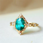 Green Stone Oval Ring
